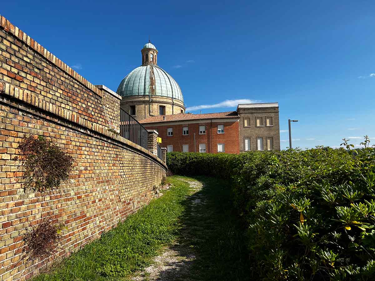 Chiesa dei SS.Pellegrino e Teresa ad Ancona nelle Marche