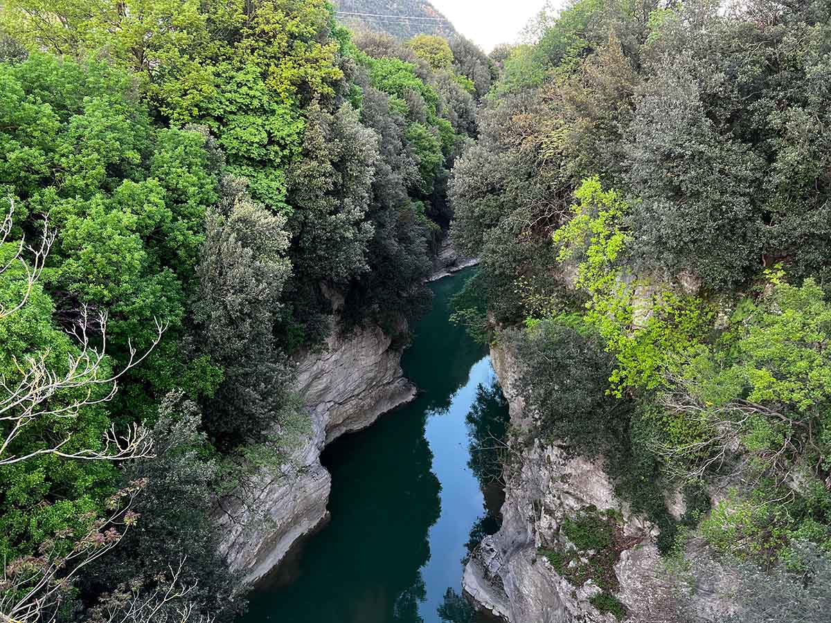 Forra di San Lazzaro alle Marmitte dei Giganti a Fossombrone nelle Marche