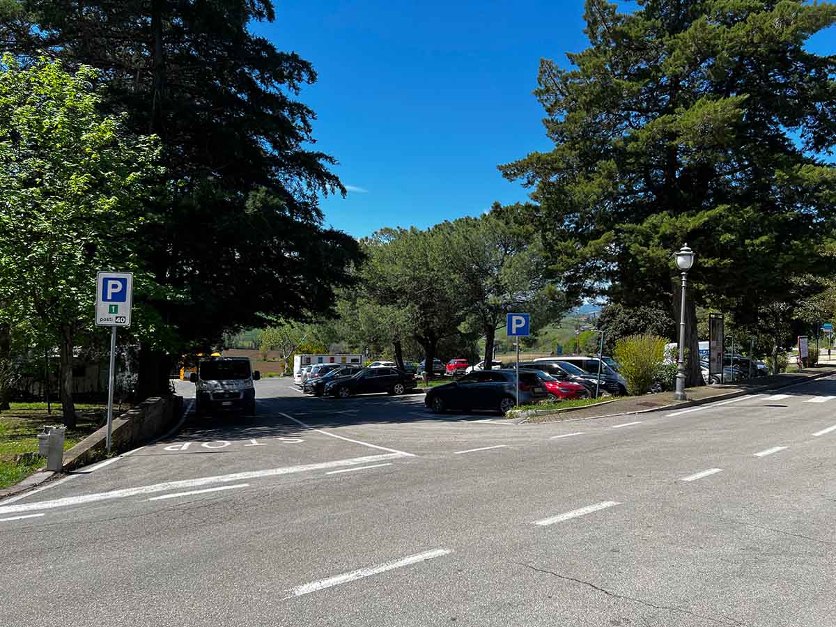 Parcheggio Gratis 1 in Via Cattolica a Gradara nelle Marche
