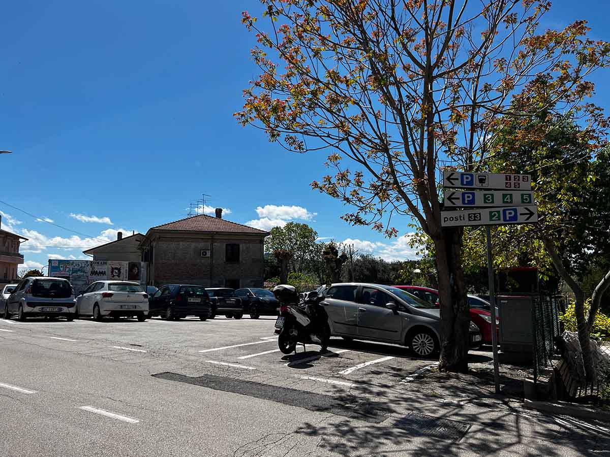 Parcheggio Gratis 2 tra Via Cattolica e Via Mercato a Gradara nelle Marche