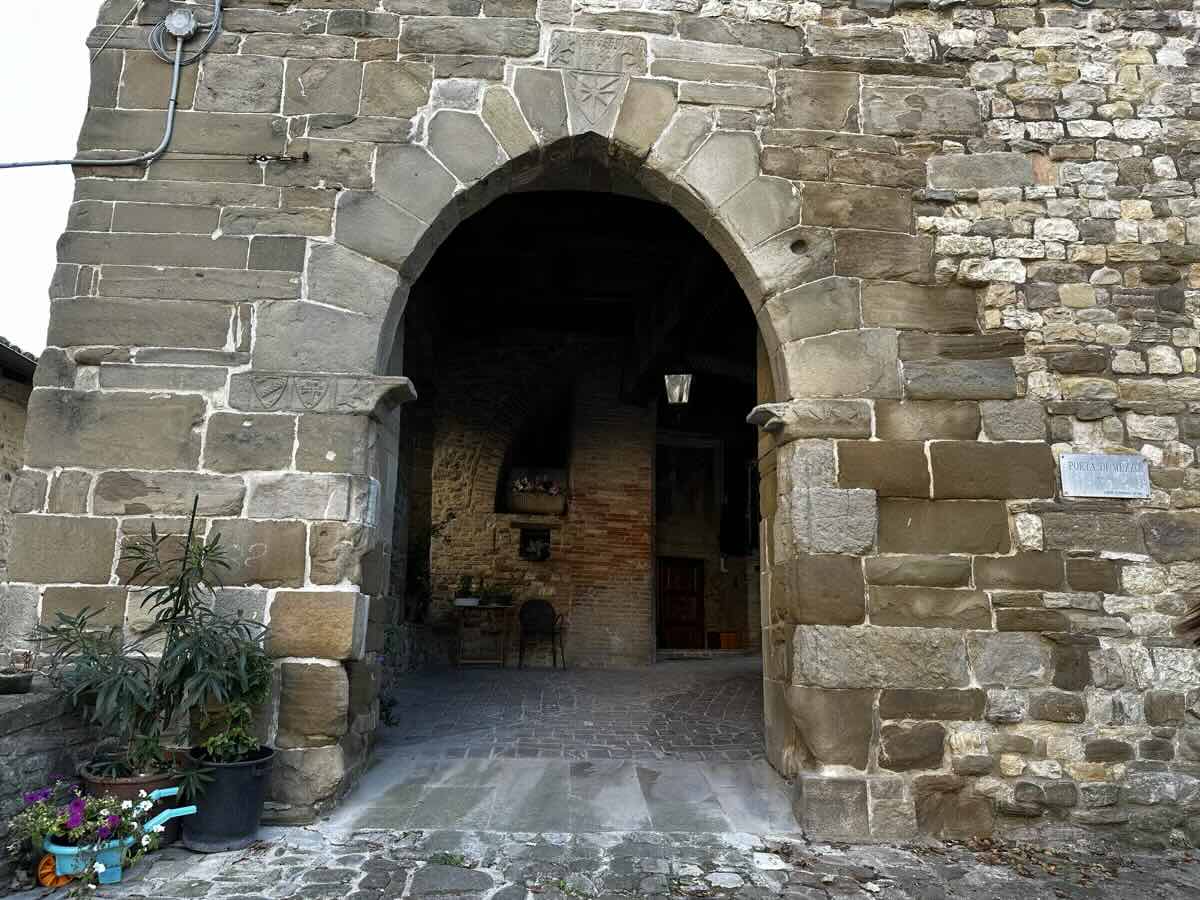 Porta di Mezzo a Macerata Feltria