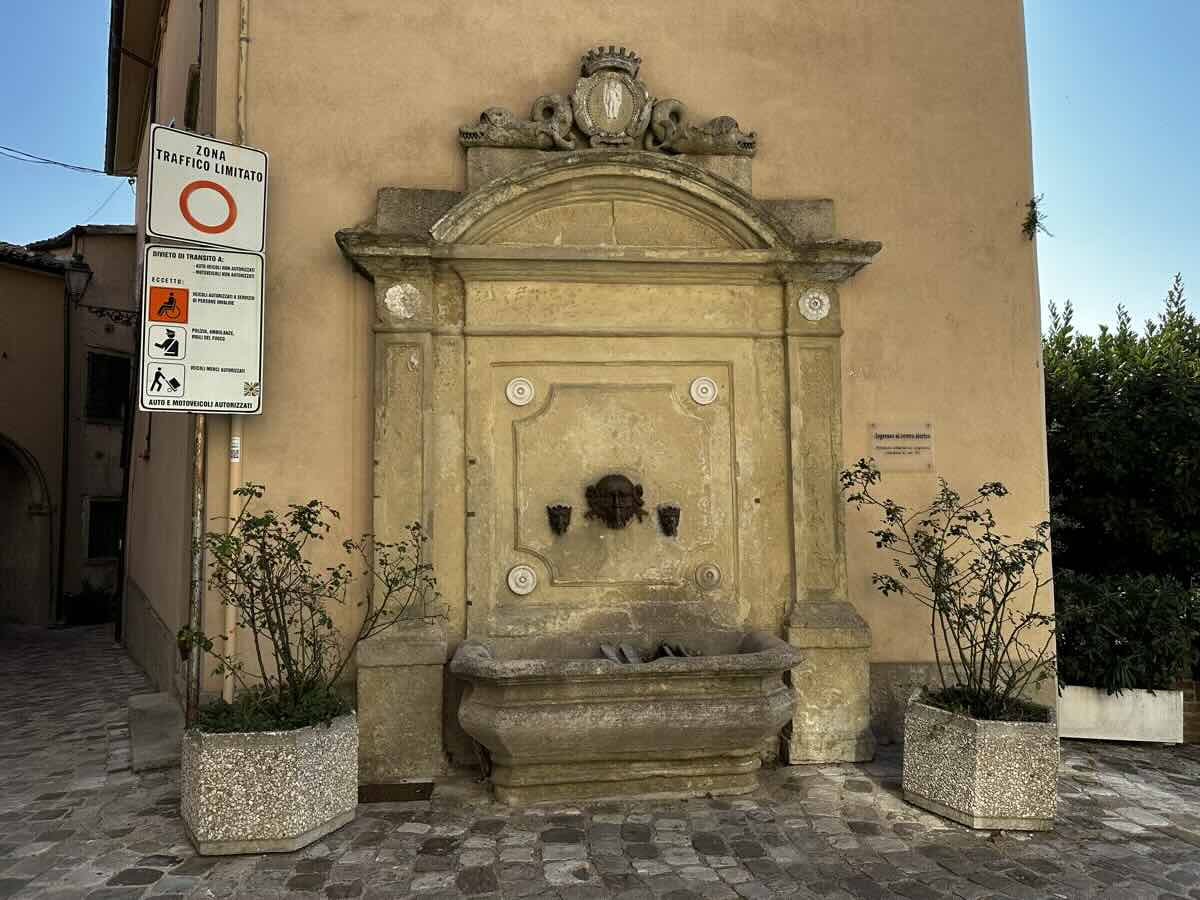 Ingresso al Centro storico di Monte Grimano Terme