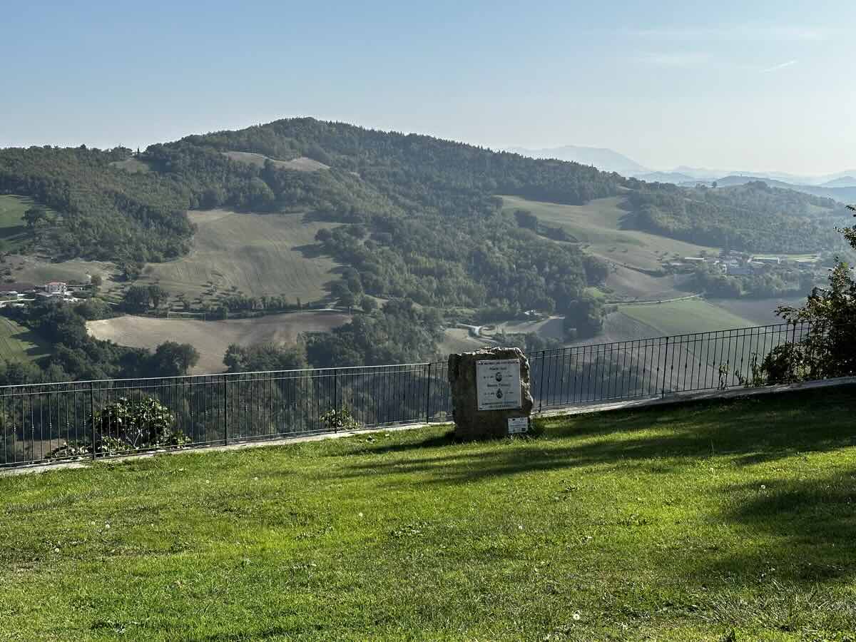 Parco dell'Unità d'Italia e Monumento in ricordo dei Partigiani a Monte Grimano Terme