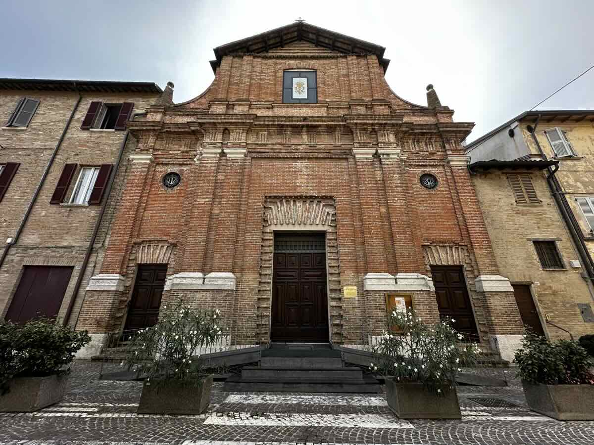 Chiesa la Beata Vergine del Carmine a Pesaro