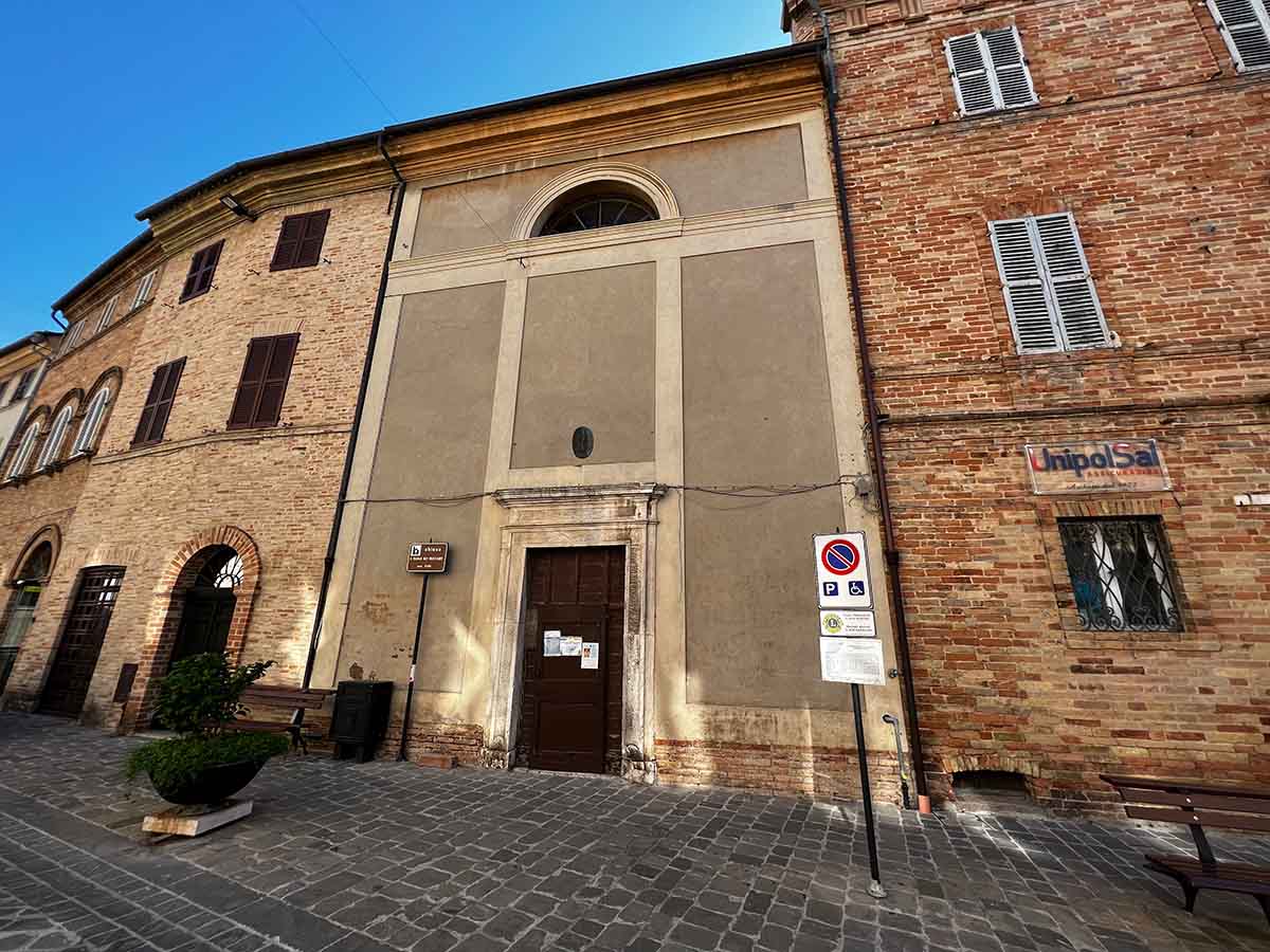 Chiesa Santa Maria dei Mercanti a Recanati nelle Marche