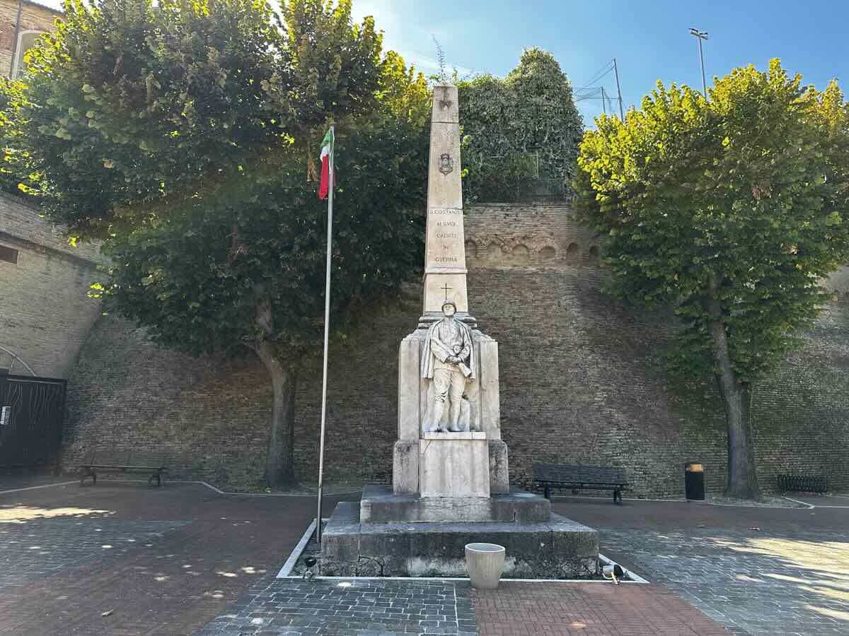 Monumento ai Caduti di San Costanzo
