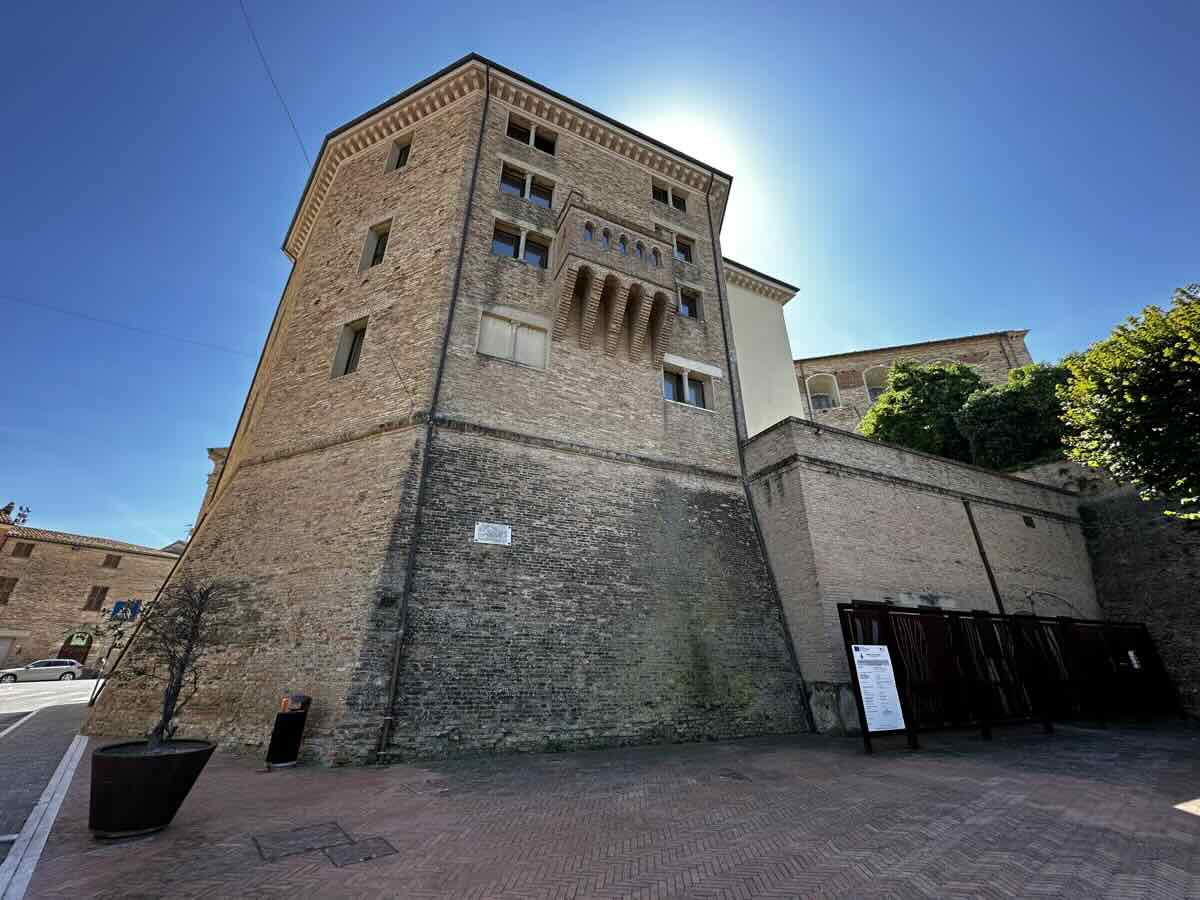 Teatro Della Concordia a San Costanzo