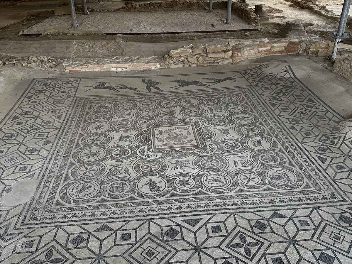 Domus del Mito a Sant'Angelo in Vado