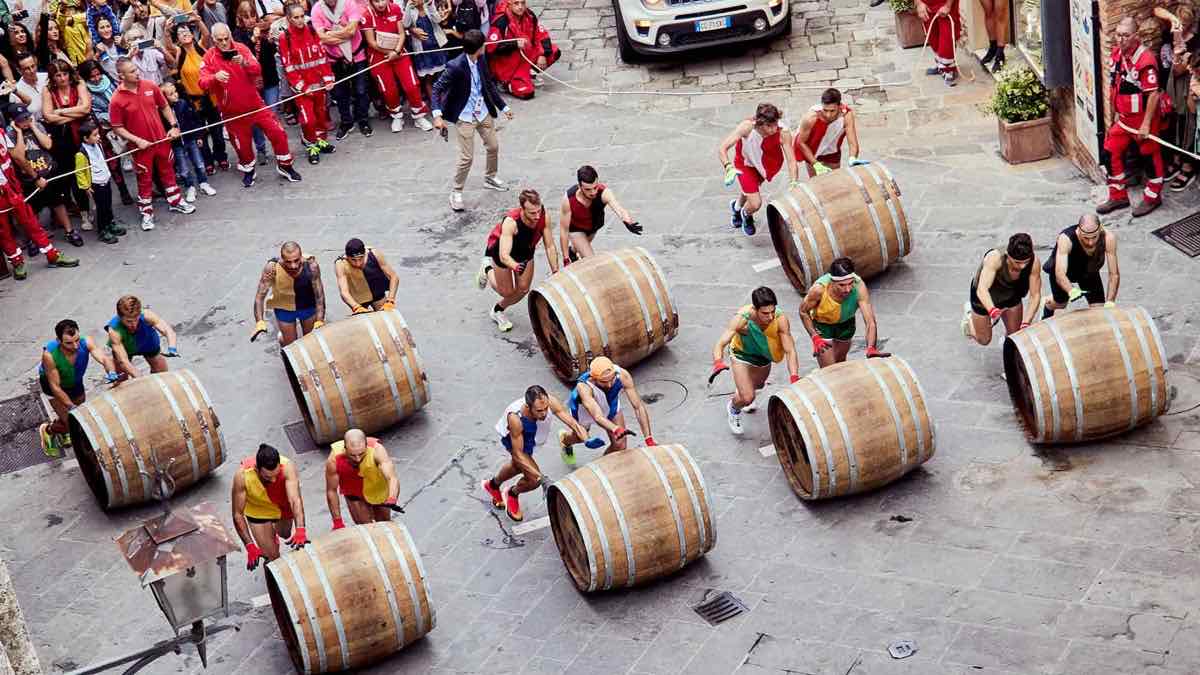Bravìo delle botti a Montepulciano