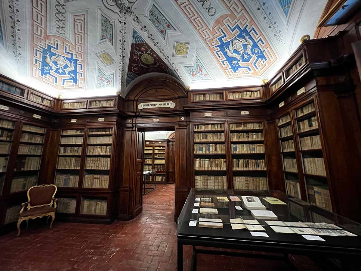 Biblioteca Mozzi Borgetti a Macerata nelle Marche