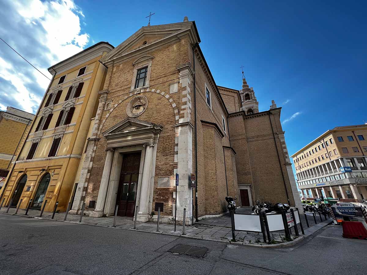 Chiesa Parrocchiale Del Sacramento ad Ancona nelle Marche