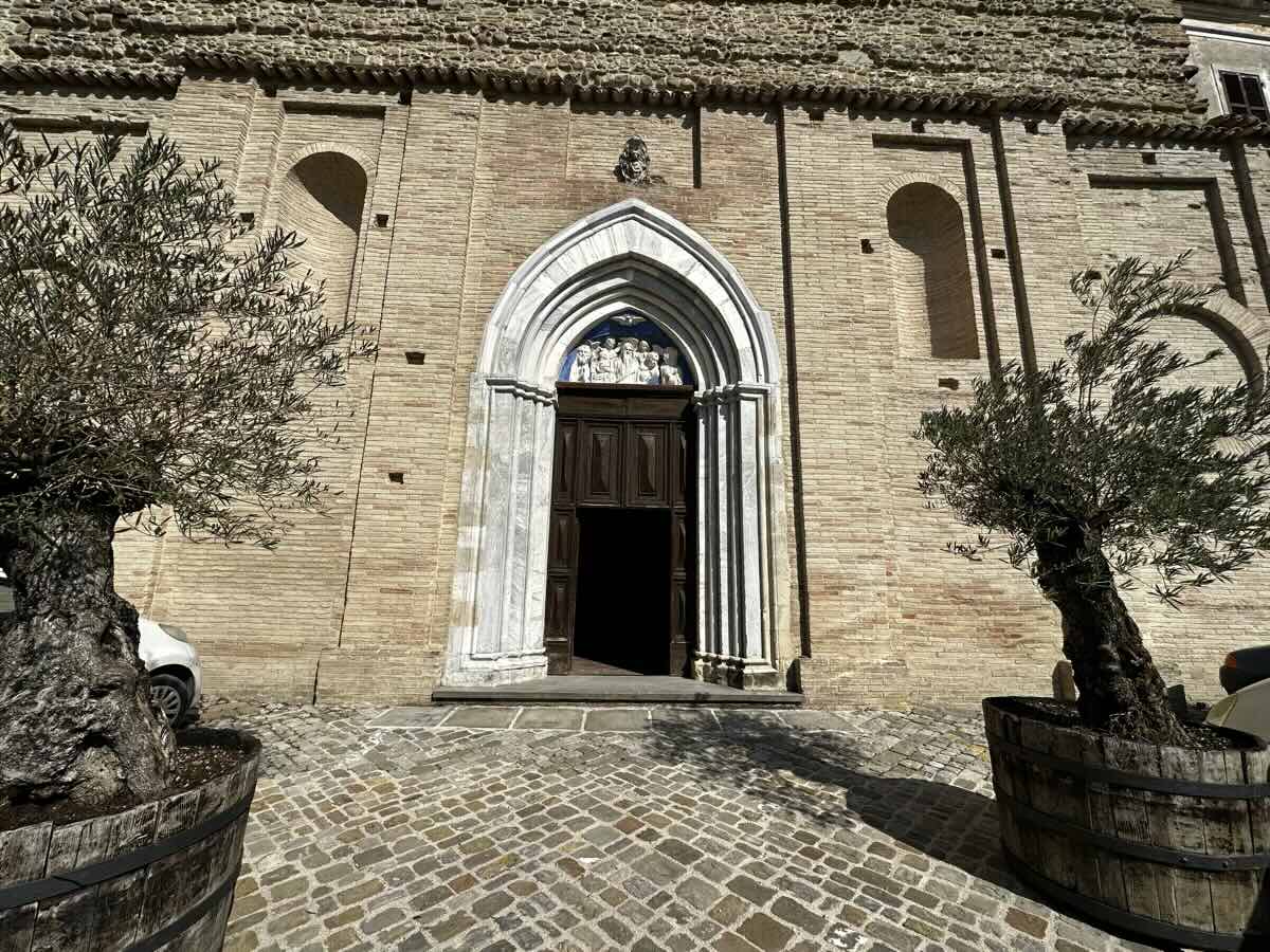 Chiesa di San Francesco a Sant’Angelo in Vado nelle Marche Chiesa di San Francesco a Sant’Angelo in Vado nelle Marche