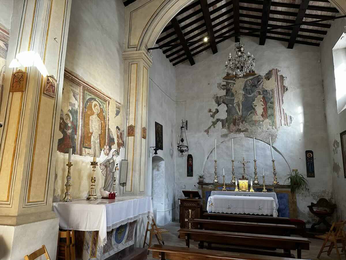 Chiesa templare di Santa Lucia ad Apecchio nelle Marche Chiesa templare di Santa Lucia ad Apecchio nelle Marche