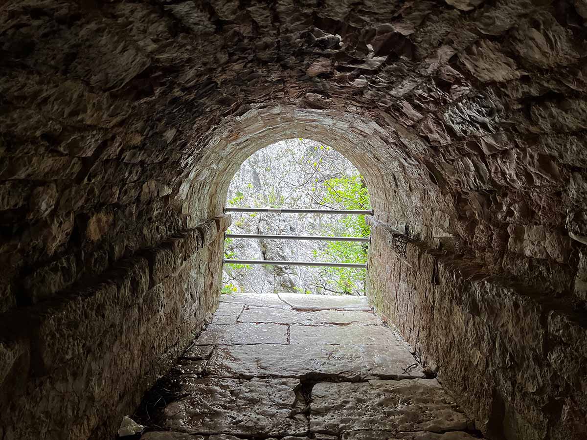 Il Chiavicotto alla Gola del Furlo Il Chiavicotto alla Gola del Furlo