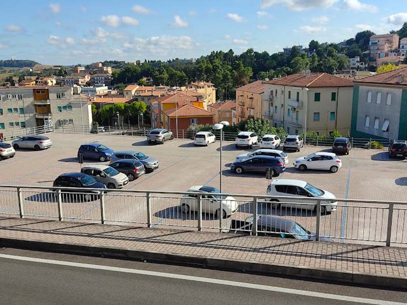 Parcheggio Gratis in Via Donato Bramante a Loreto