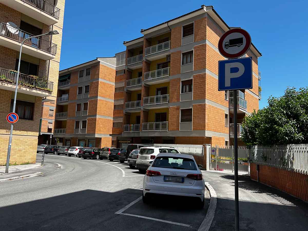 Parcheggio gratis in Via Ettore Ricci a Macerata nelle Marche