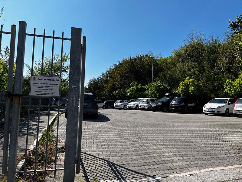 Parcheggio gratuito sotto il Parco del Cardeto ad Ancona