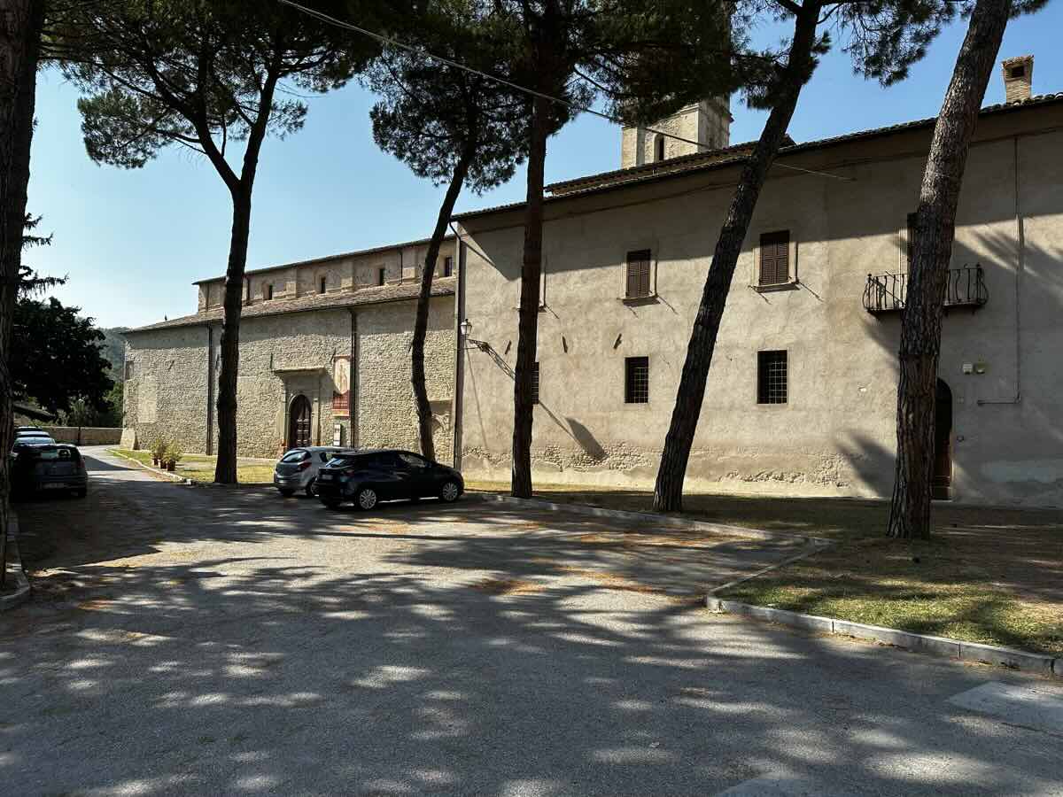 Parcheggio in Via Pratello Santa Maria a Sant’Angelo in Vado nelle Marche Parcheggio in Via Pratello Santa Maria a Sant'Angelo in Vado nelle Marche