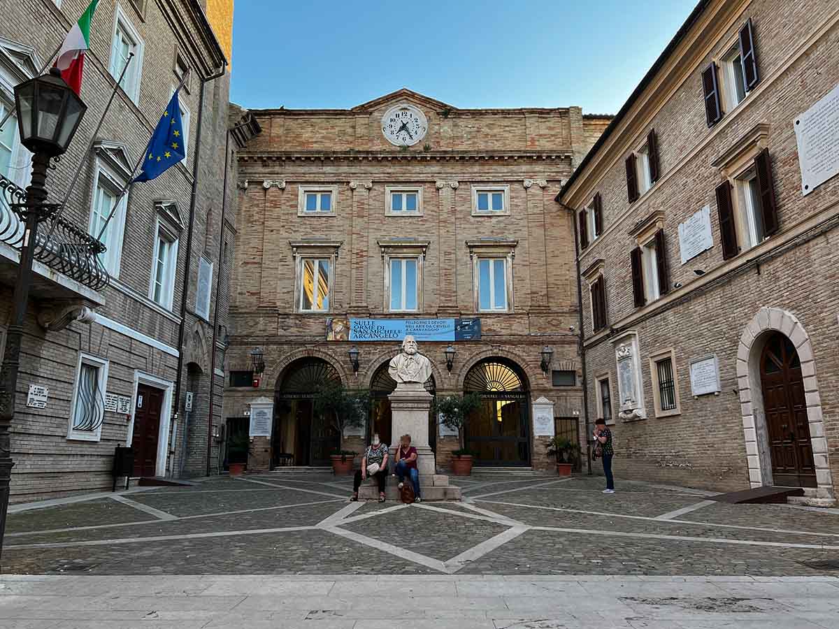 Piazza Garibaldi a Loreto nelle Marche