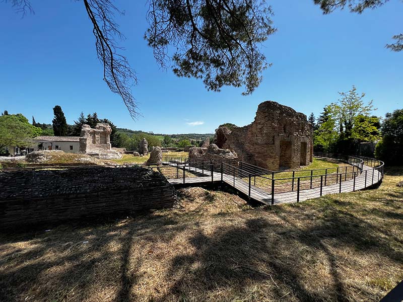 Teatro romano di Helvia Recina a Macerata