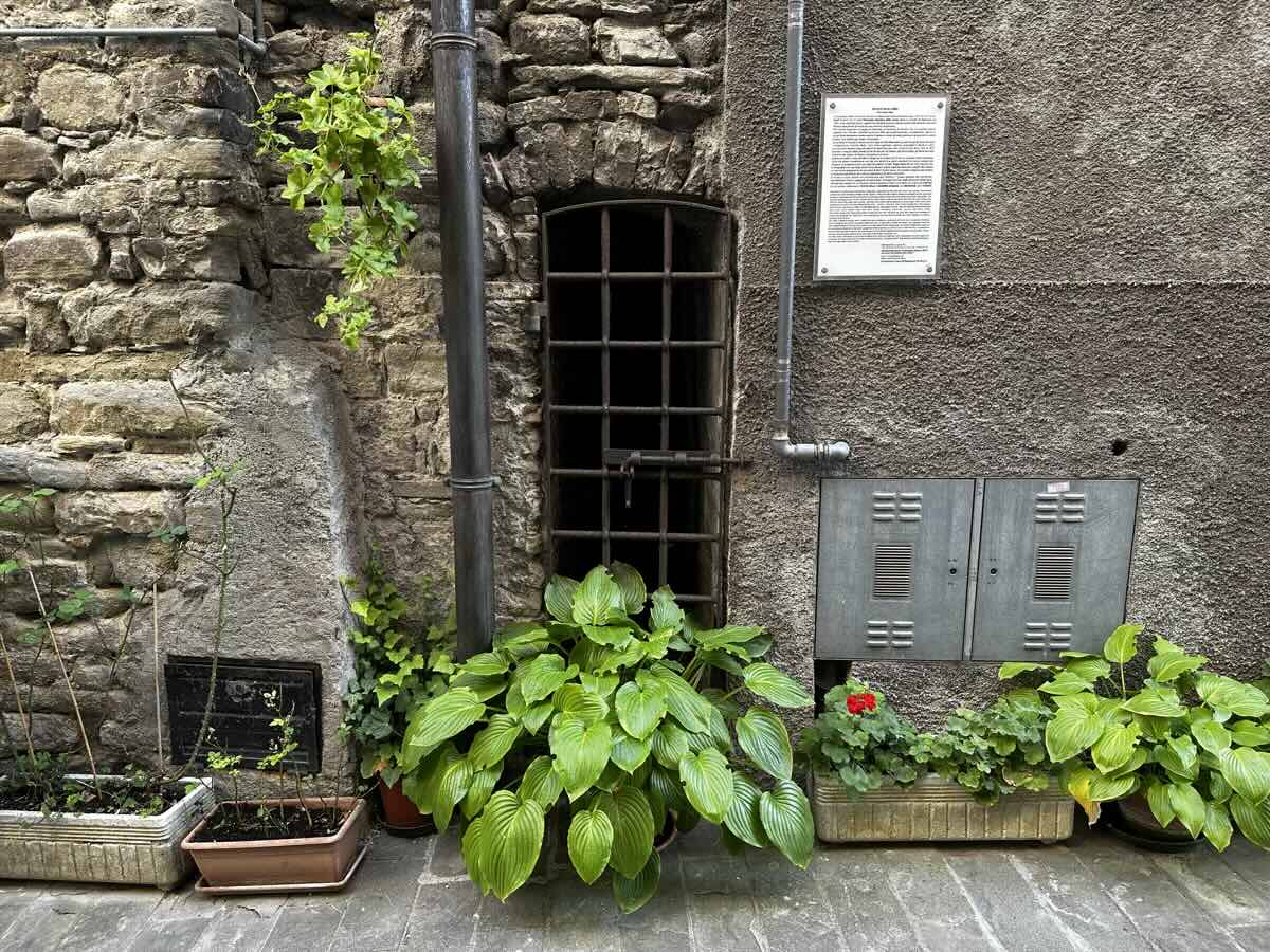 Vicolo degli ebrei ad Apecchio nelle Marche Vicolo degli ebrei ad Apecchio nelle Marche
